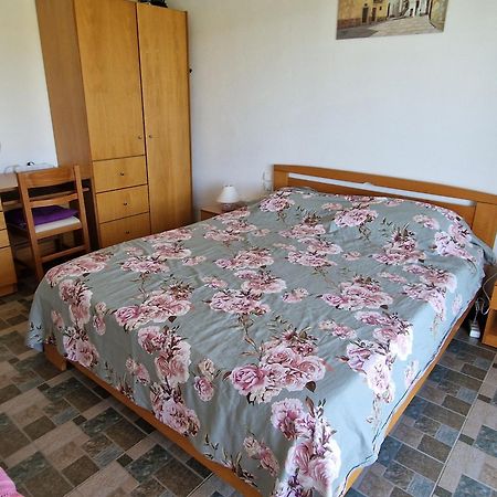 Grieks Vakantiehuis To Kalokairi Kougaiika Экстерьер фото